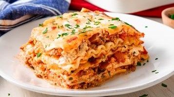 Nonnas Lasagna, Family - Christmas