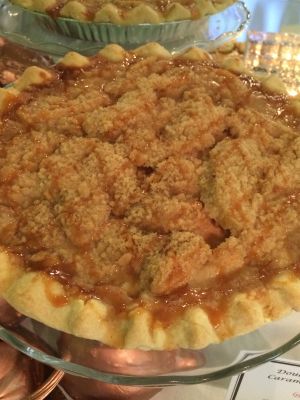 Double Caramel Drizzled Apple Pie - Christmas