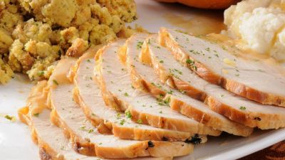 Carved Roasted Turkey Breast, sliced - Family