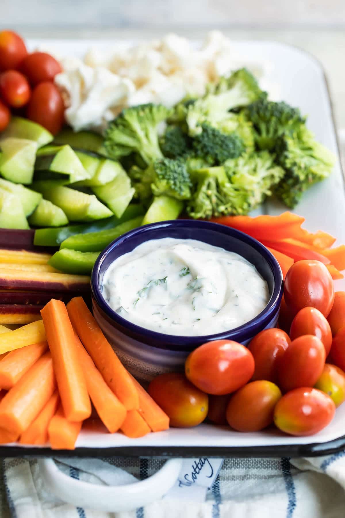 Veggies & DIPS Tray