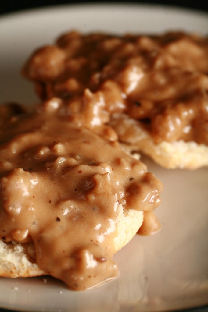 Southern Biscuits & Chopped Brisket Gravy Tray