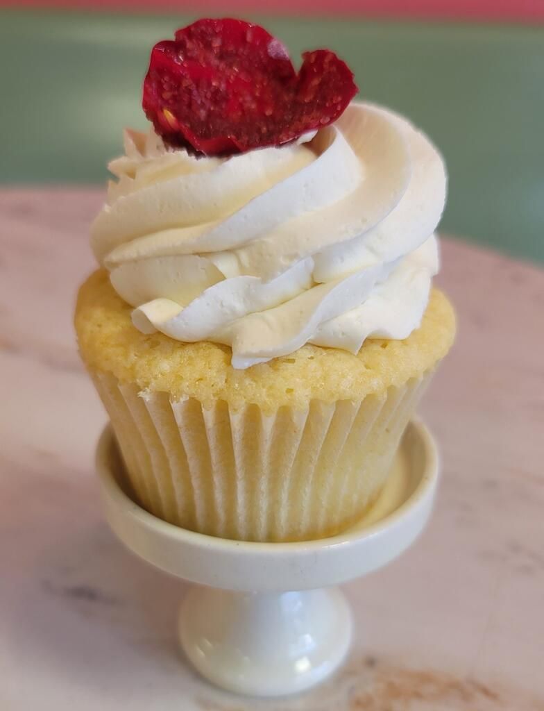 Vegan Raspberry Rose Cupcake (Valentines)